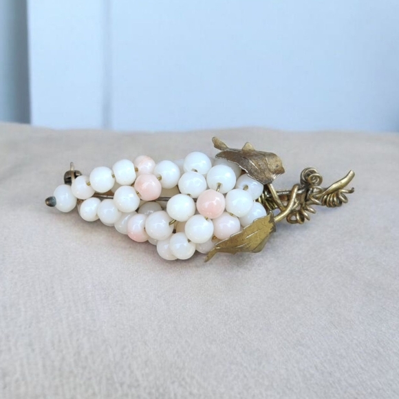 🍇 Antique 938 German Silver White Angel Skin Coral Grapes Brooch